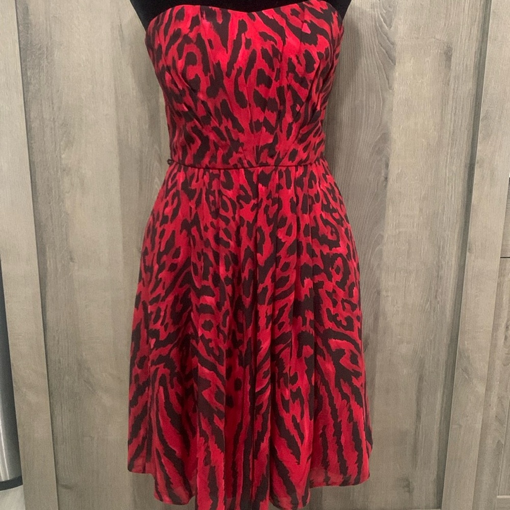 White House Black Market Red & Black Leopard Print Strapless Dress Womens Size 2